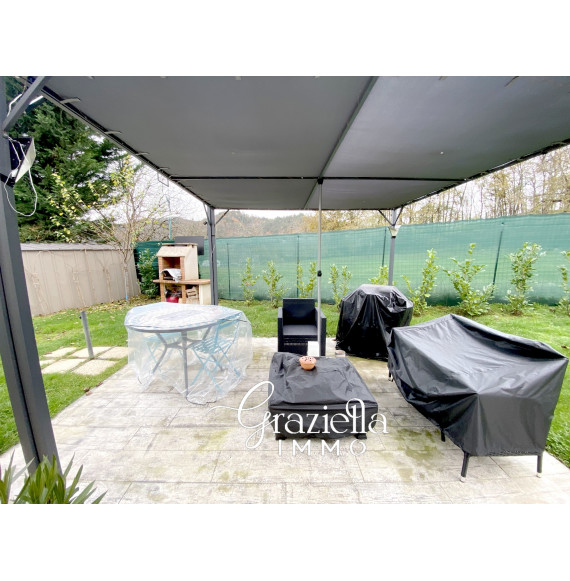 Terrasse avec barbecue