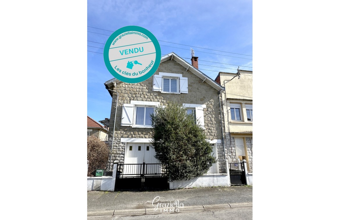 Maison en pierre à...