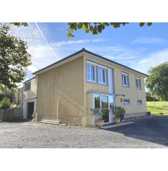 Maison entrée et garage